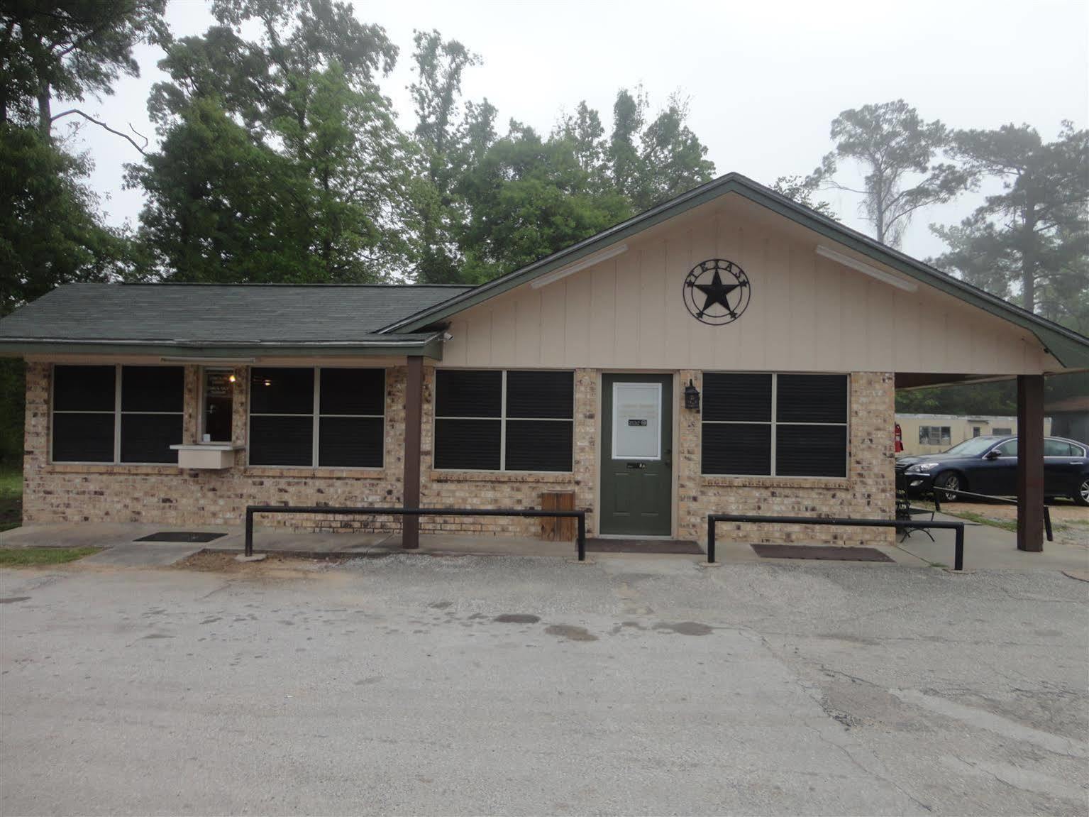 Garden Inn And Suites Silsbee Exterior foto